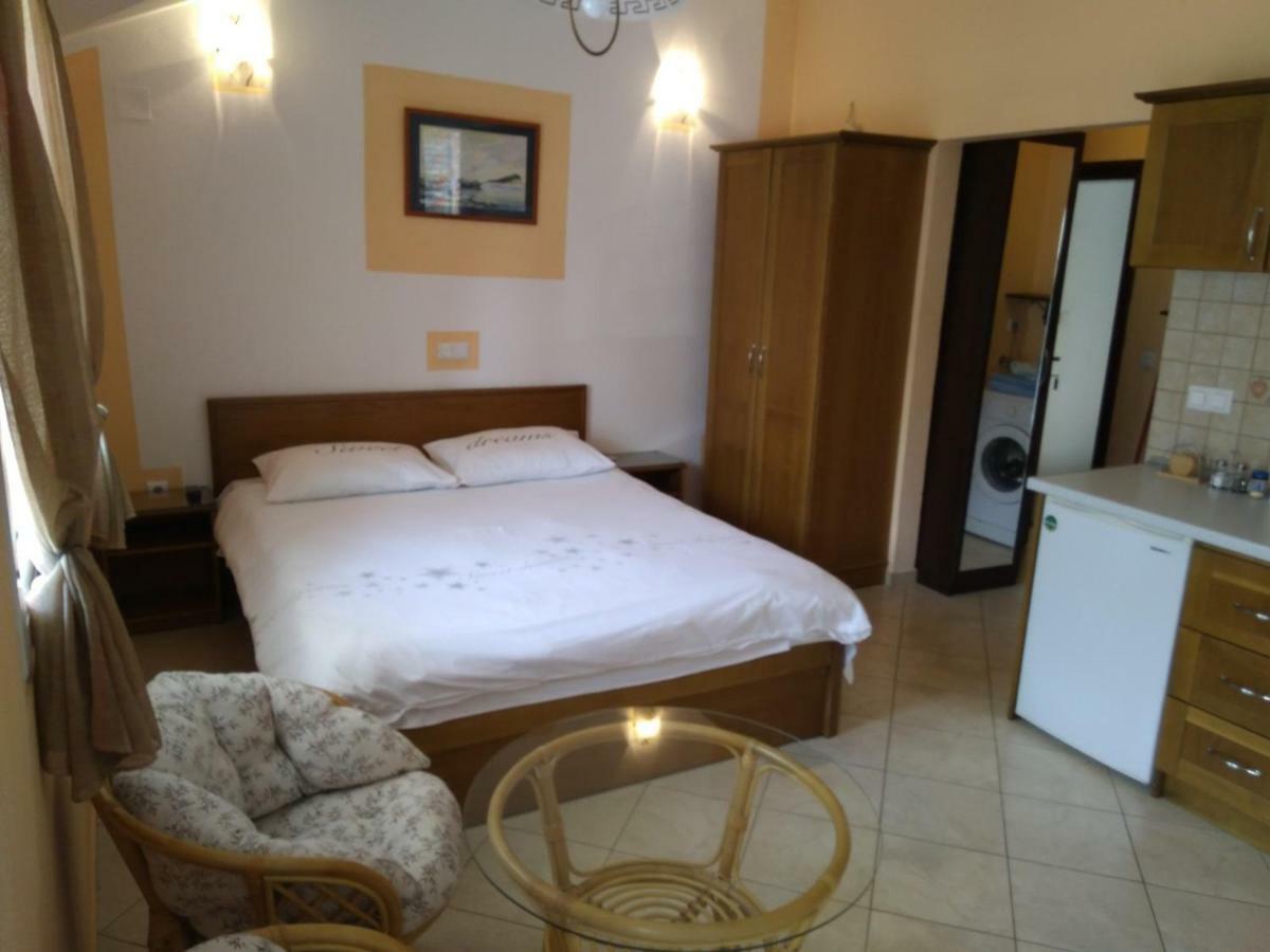 Apartments Lanterna Tivat Exterior photo
